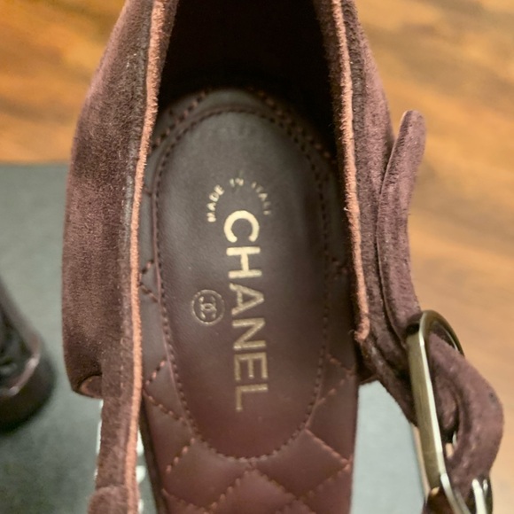 Channel suede calfskin dark purple heels size 37 - Picture 3 of 12